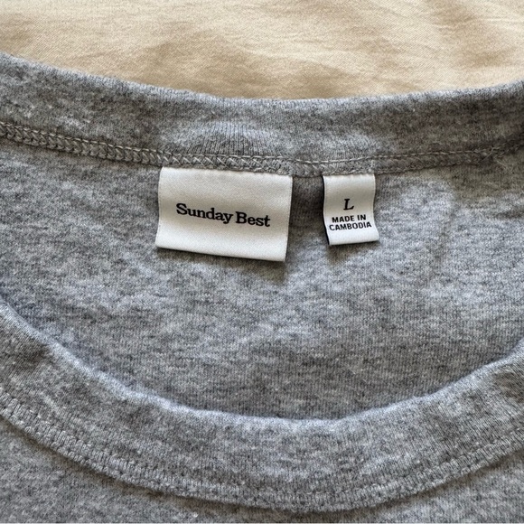 Sunday best waist tshirt - Picture 2 of 3